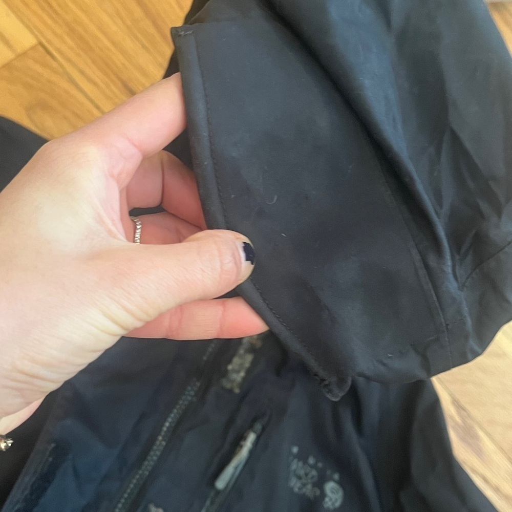 Mountain hardwear hooded shell / windbreaker jacket womens xs black - Picture 5 of 6